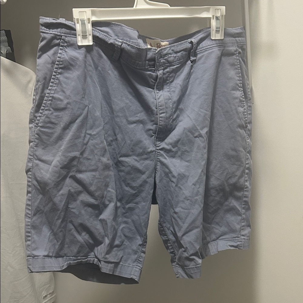 Original Penguin by Unsingwear light blue shorts size (36) men’s